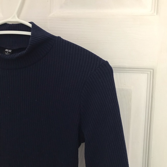 ribbed Uniqlo mock neck - Picture 4 of 4